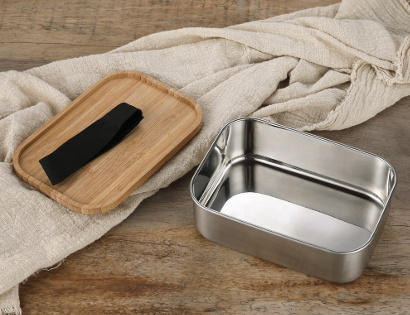 lifestyle image of the steel lunch box with bamboo lid
